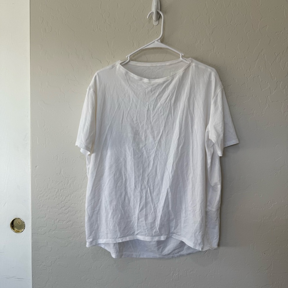 Lululemon Athletica White Short Sleeve Tee